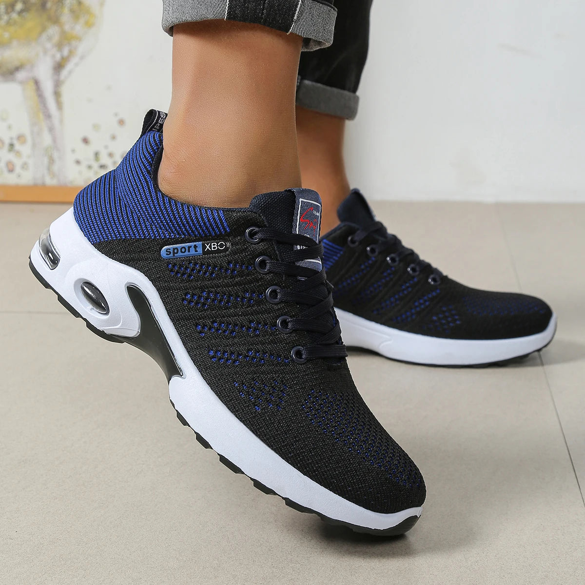 Men's Breathable Lace-Up Non-Slip Running Fashion Sneakers